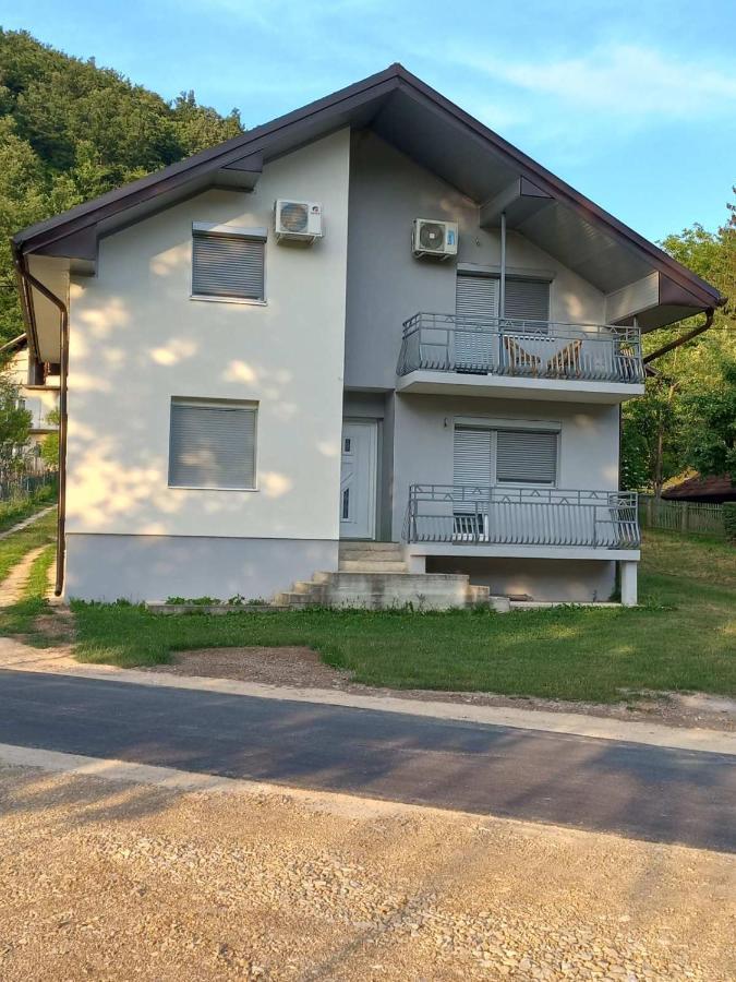 Omar & Una Apartmani Bihać Eksteriør bilde