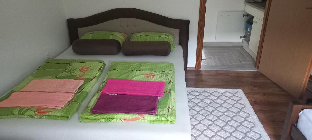 Omar & Una Apartmani Bihać Eksteriør bilde