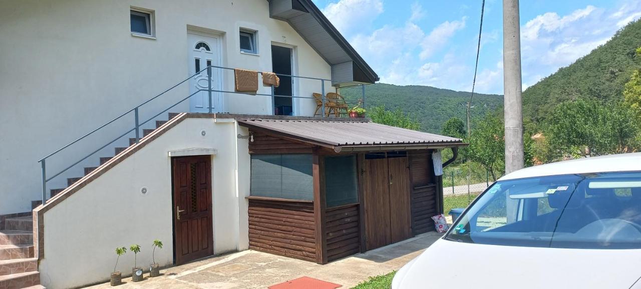 Omar & Una Apartmani Bihać Eksteriør bilde
